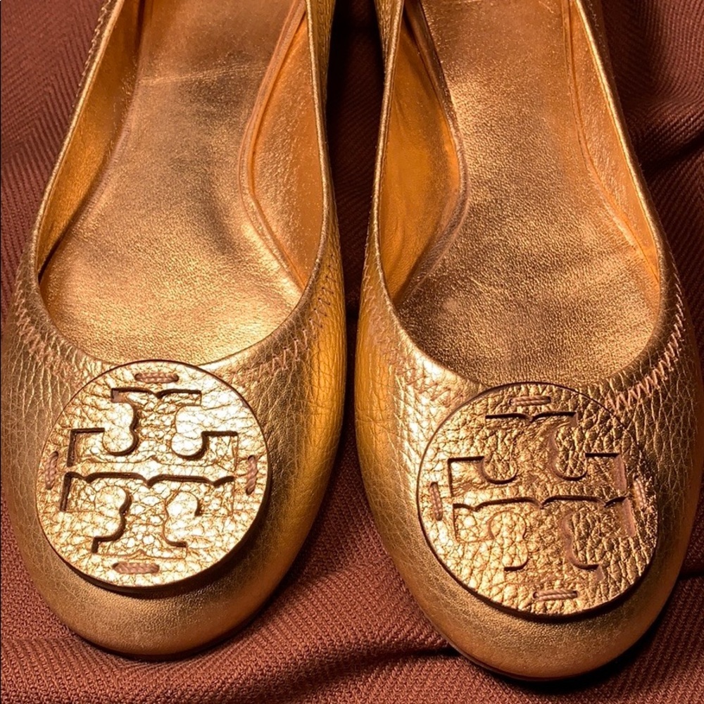 Tory Burch Gold Leather Magnificent Almost New! - Picture 2 of 15